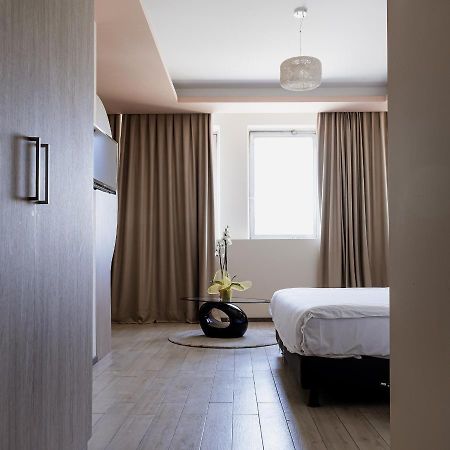 Queen Hotel 塞斯托-聖喬凡尼 外观 照片